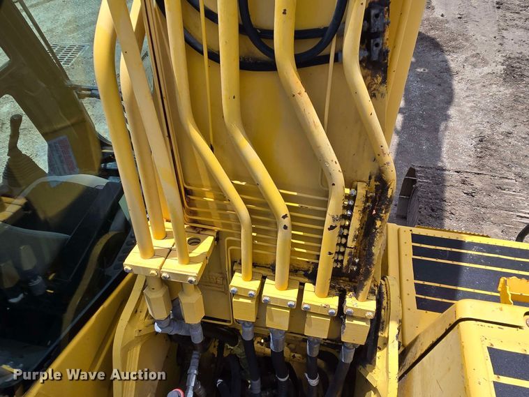 image for item DT4830 2015 Komatsu PC240LC-10 long reach excavator