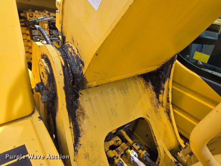 image for item DT4830 2015 Komatsu PC240LC-10 long reach excavator