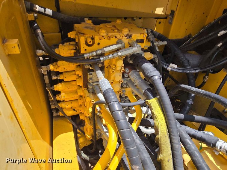 image for item DT4830 2015 Komatsu PC240LC-10 long reach excavator