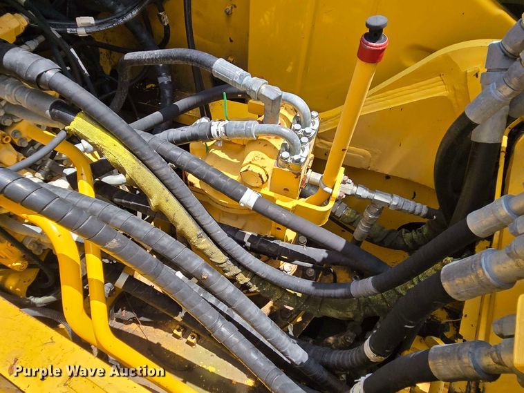 image for item DT4830 2015 Komatsu PC240LC-10 long reach excavator