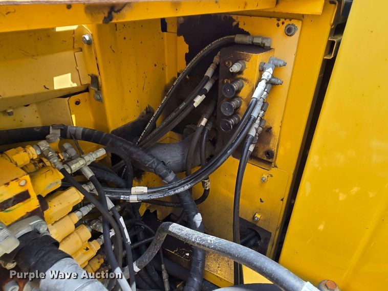 image for item DT4830 2015 Komatsu PC240LC-10 long reach excavator