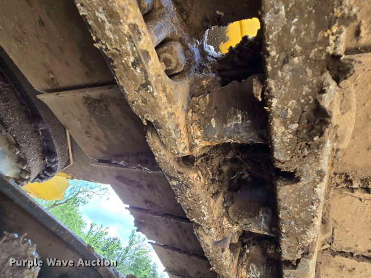 image for item DT4830 2015 Komatsu PC240LC-10 long reach excavator