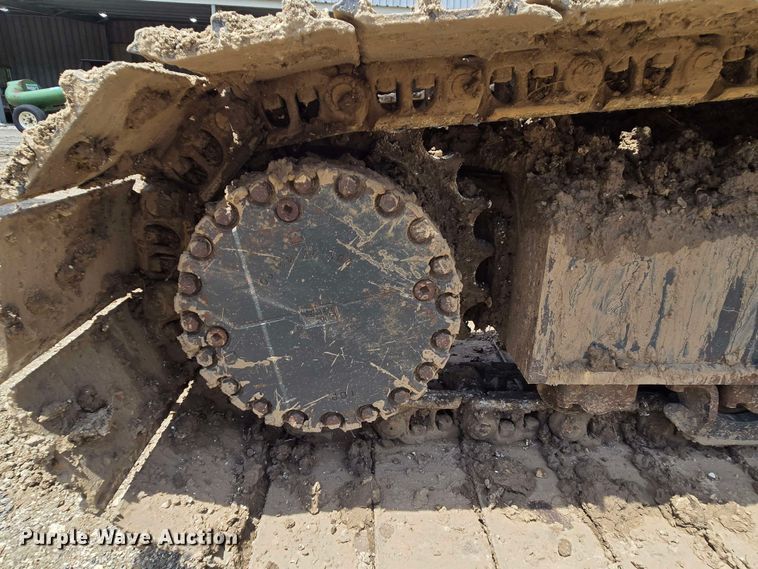 image for item DT4830 2015 Komatsu PC240LC-10 long reach excavator