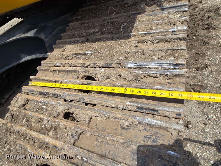 image for item DT4830 2015 Komatsu PC240LC-10 long reach excavator