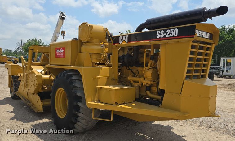 image for item DT4849 1990 Caterpillar SS-250 reclaimer