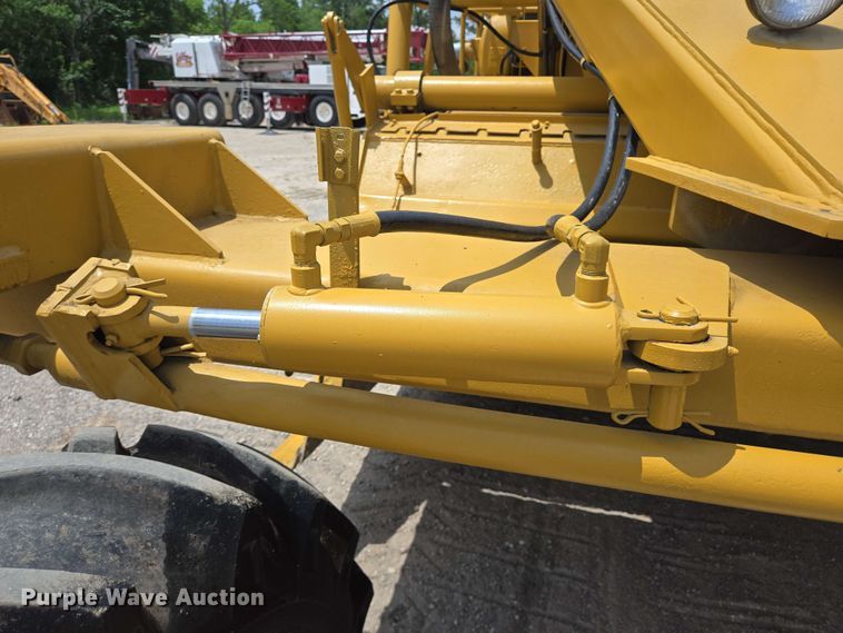 image for item DT4849 1990 Caterpillar SS-250 reclaimer