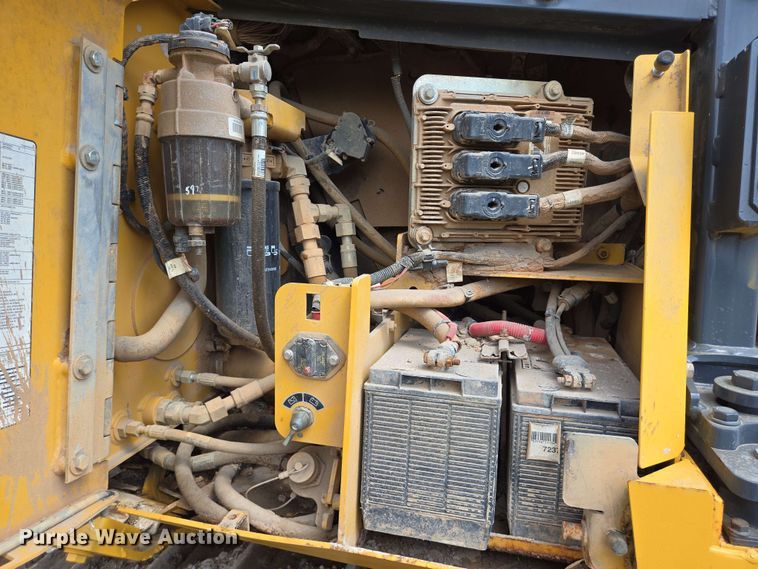 image for item DT4851 2019 John Deere 750K LGP dozer