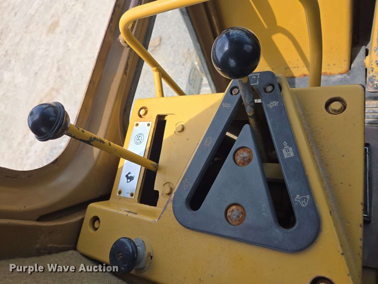 image for item DT4852 1999 Caterpillar 973 LGP track loader