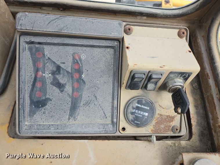 image for item DT4852 1999 Caterpillar 973 LGP track loader