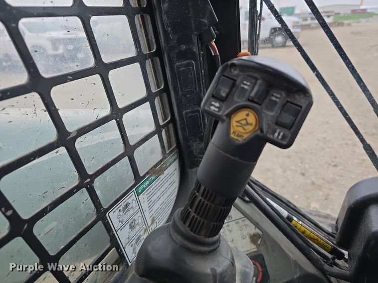 image for item DT6806 2018 Bobcat T650 tracked skid steer loader