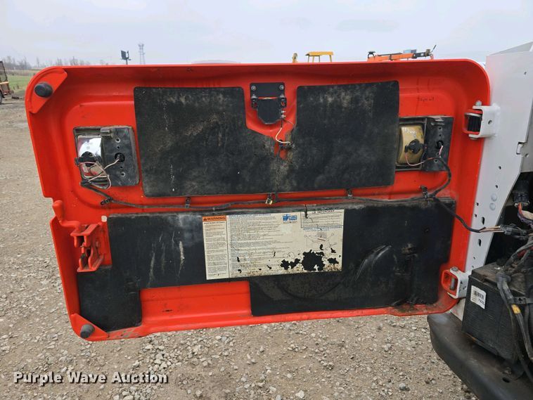 image for item DT6806 2018 Bobcat T650 tracked skid steer loader