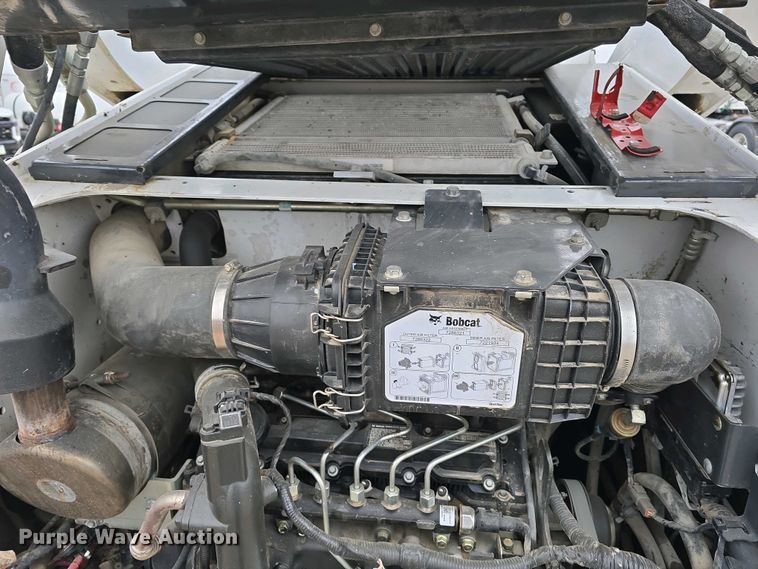 image for item DT6806 2018 Bobcat T650 tracked skid steer loader