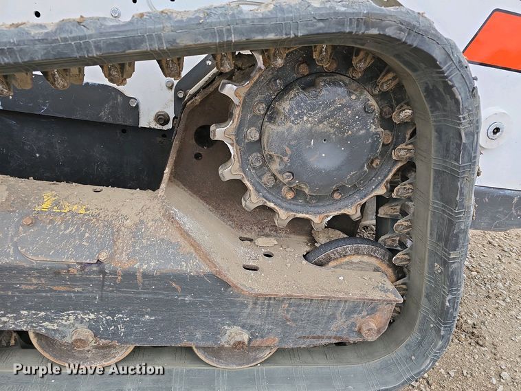 image for item DT6806 2018 Bobcat T650 tracked skid steer loader