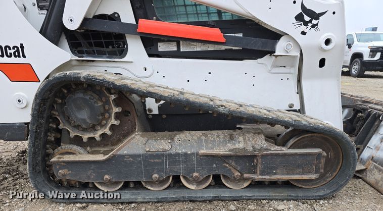 image for item DT6806 2018 Bobcat T650 tracked skid steer loader
