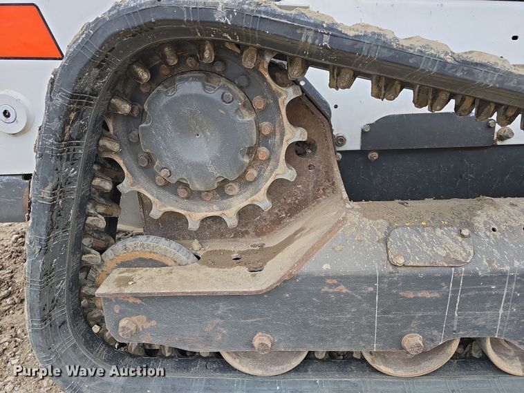 image for item DT6806 2018 Bobcat T650 tracked skid steer loader