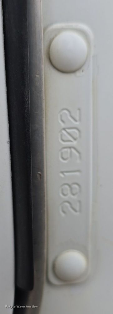 image for item DT6807 2011 Kenworth T800 semi truck