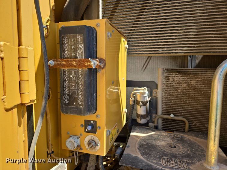 image for item DT6808 2007 Caterpillar 321C LCR excavator