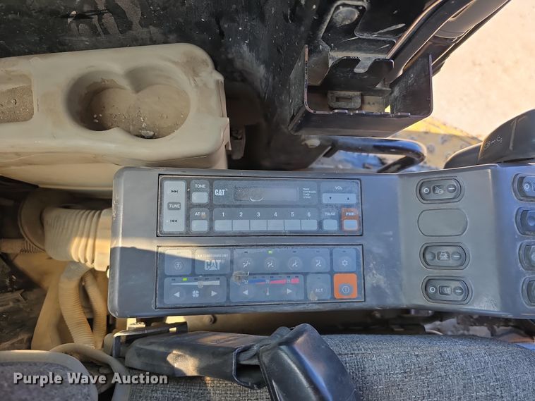 image for item DT6808 2007 Caterpillar 321C LCR excavator