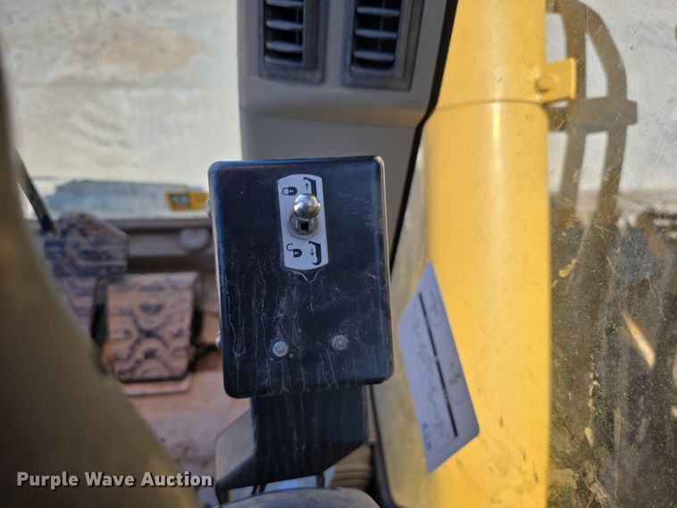 image for item DT6808 2007 Caterpillar 321C LCR excavator