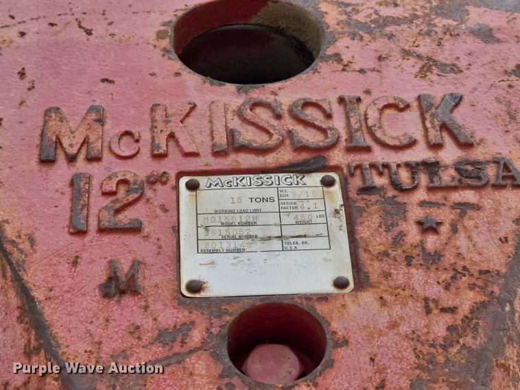 image for item DT6809 1999 Broderson RT-300-2B crane