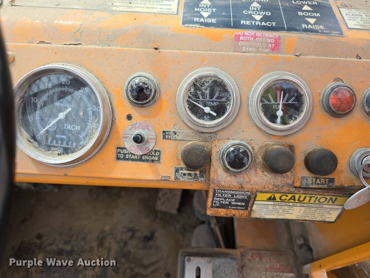 image for item DT6809 1999 Broderson RT-300-2B crane