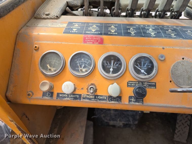 image for item DT6809 1999 Broderson RT-300-2B crane