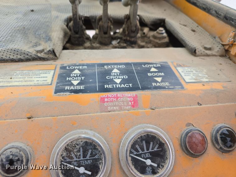 image for item DT6809 1999 Broderson RT-300-2B crane