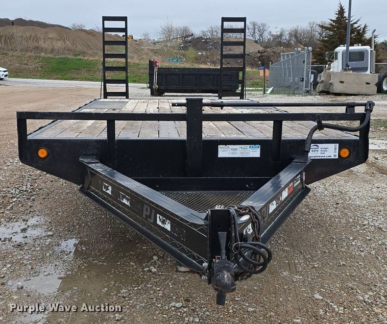 image for item DT6815 2012 PJ equipment trailer