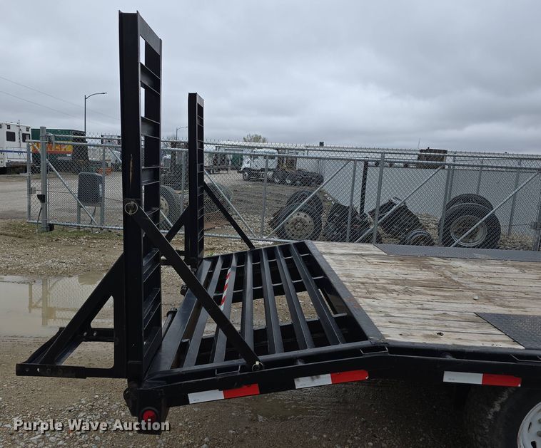 image for item DT6815 2012 PJ equipment trailer