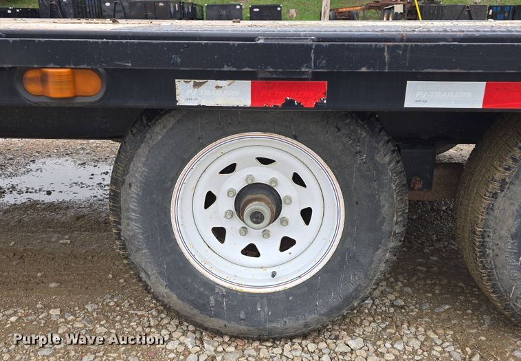 image for item DT6815 2012 PJ equipment trailer