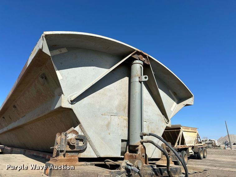 image for item DT7133 1998 Smith Co. side dump trailer