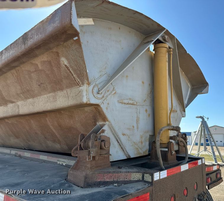 image for item DT7133 1998 Smith Co. side dump trailer