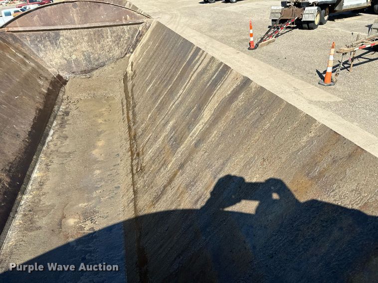 image for item DT7133 1998 Smith Co. side dump trailer