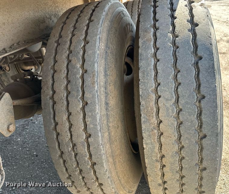 image for item DT7133 1998 Smith Co. side dump trailer