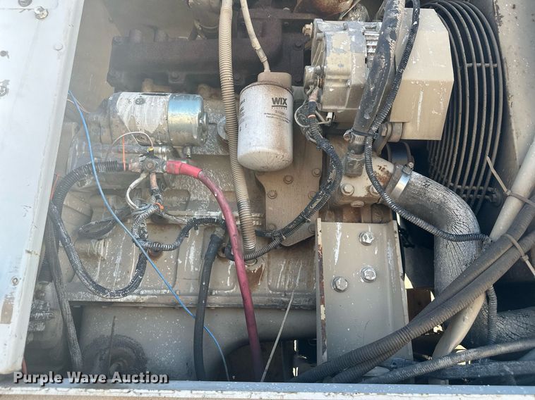 image for item DT7176 2001 GMC T8500 paint striper truck