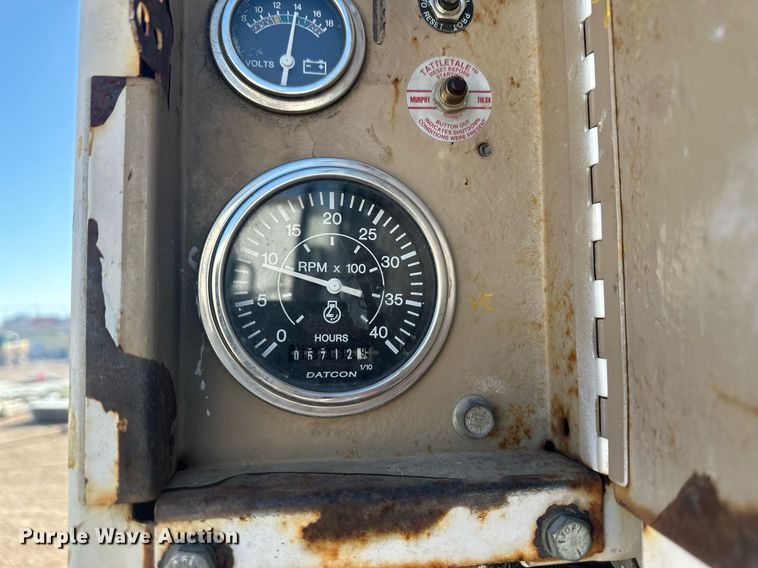 image for item DT7176 2001 GMC T8500 paint striper truck