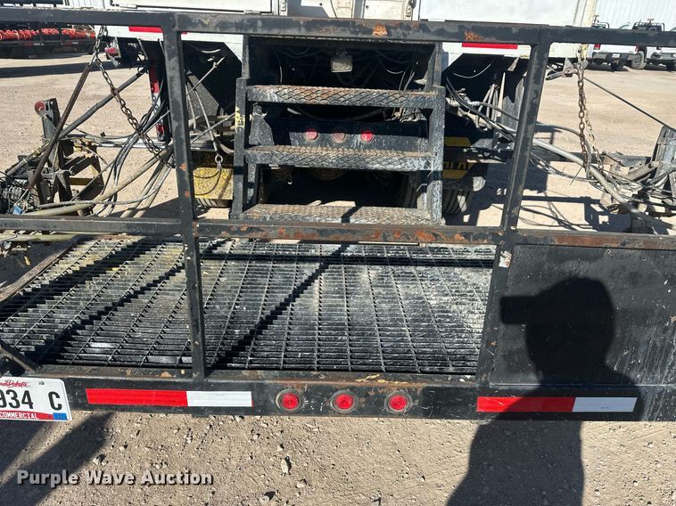 image for item DT7176 2001 GMC T8500 paint striper truck