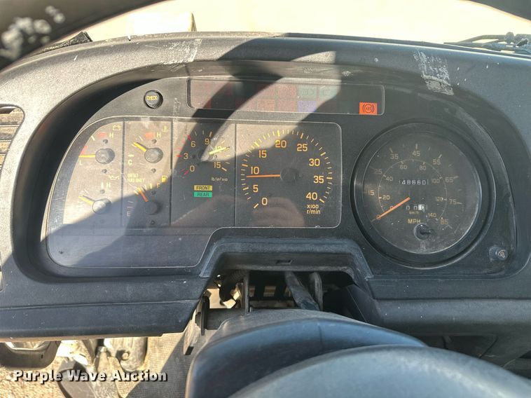 image for item DT7176 2001 GMC T8500 paint striper truck