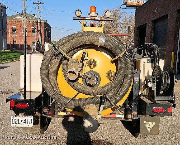 image for item DT7741 2021 Vermeer LP573SDT vacuum excavator