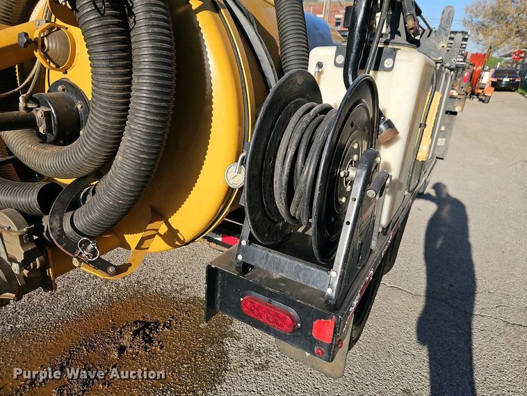 image for item DT7741 2021 Vermeer LP573SDT vacuum excavator