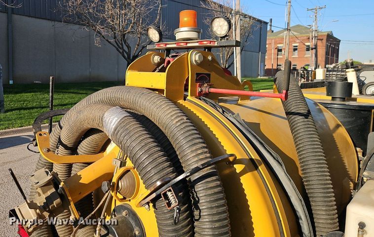 image for item DT7741 2021 Vermeer LP573SDT vacuum excavator