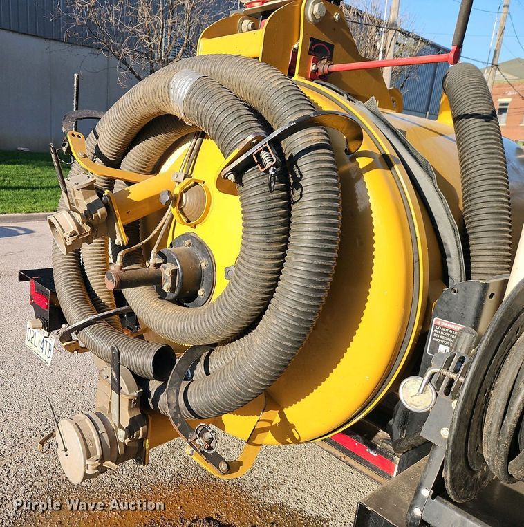 image for item DT7741 2021 Vermeer LP573SDT vacuum excavator