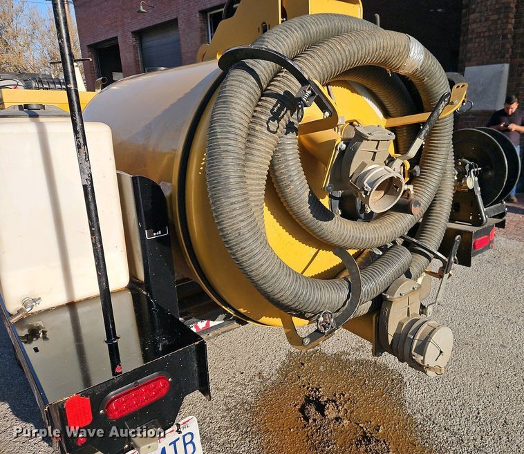 image for item DT7741 2021 Vermeer LP573SDT vacuum excavator