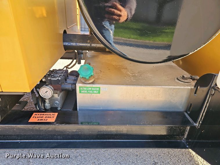 image for item DT7741 2021 Vermeer LP573SDT vacuum excavator