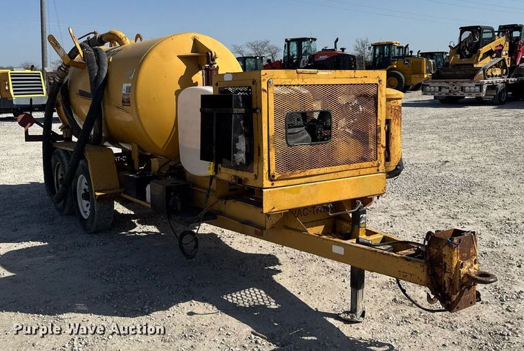 image for item DU3370 Vermeer CS800GT vacuum excavator