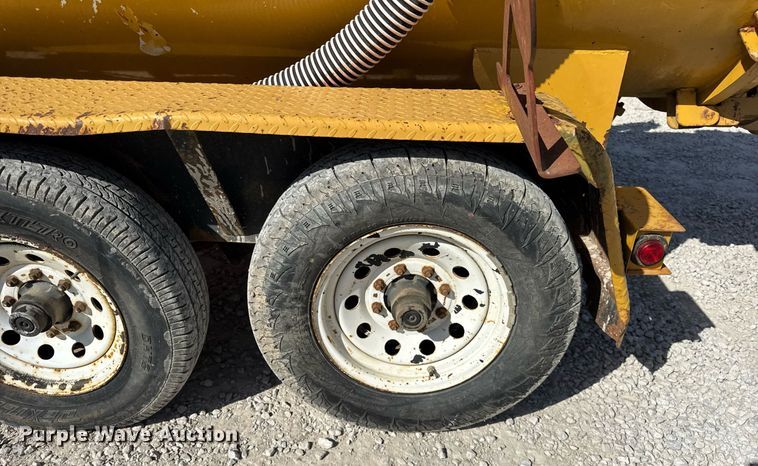 image for item DU3370 Vermeer CS800GT vacuum excavator