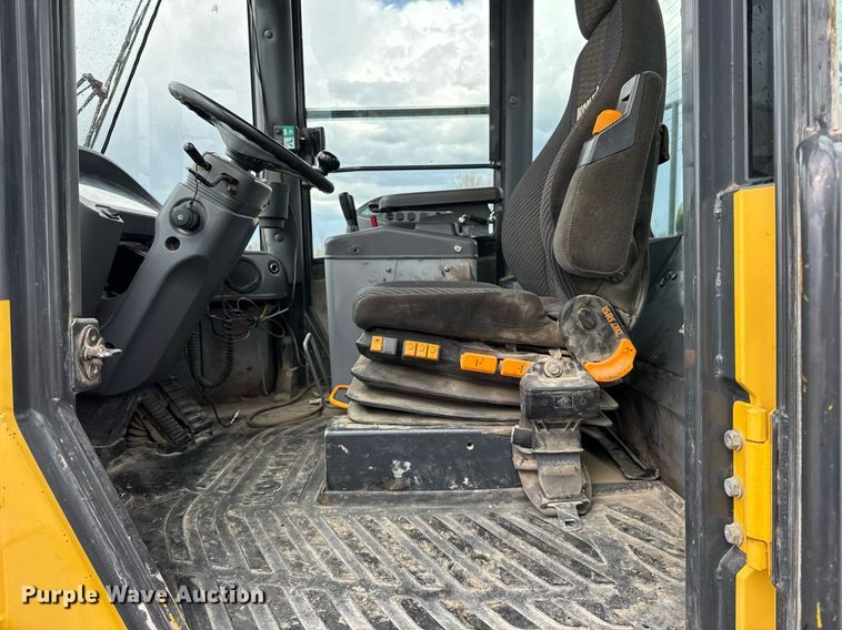 image for item DU3448 2012 Komatsu WA480-6 wheel loader