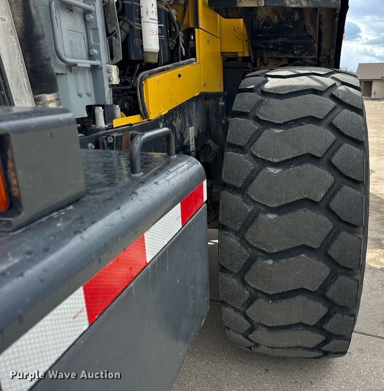 image for item DU3448 2012 Komatsu WA480-6 wheel loader