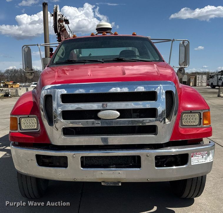 image for item DU3449 2008 Ford F750 Super Duty XLT utility / service truck