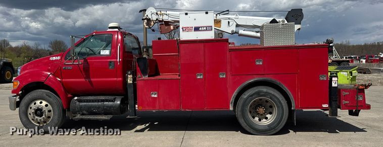 image for item DU3449 2008 Ford F750 Super Duty XLT utility / service truck